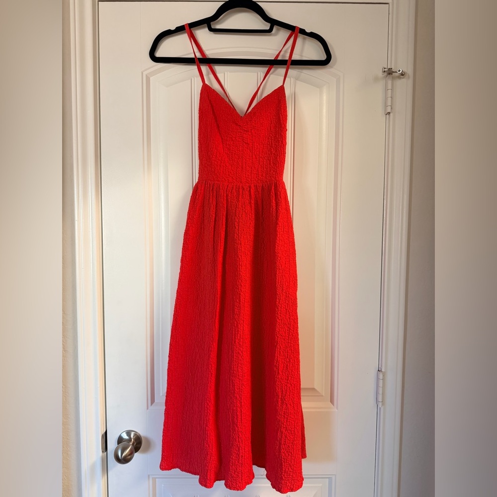 Red Sleeveless Midi Dress